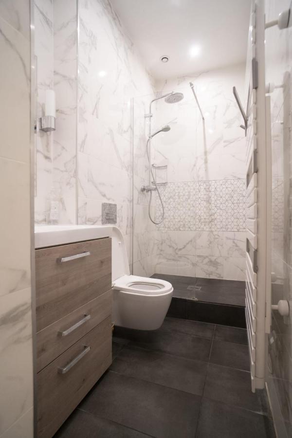 פריז Apartment Near Montmartre מראה חיצוני תמונה